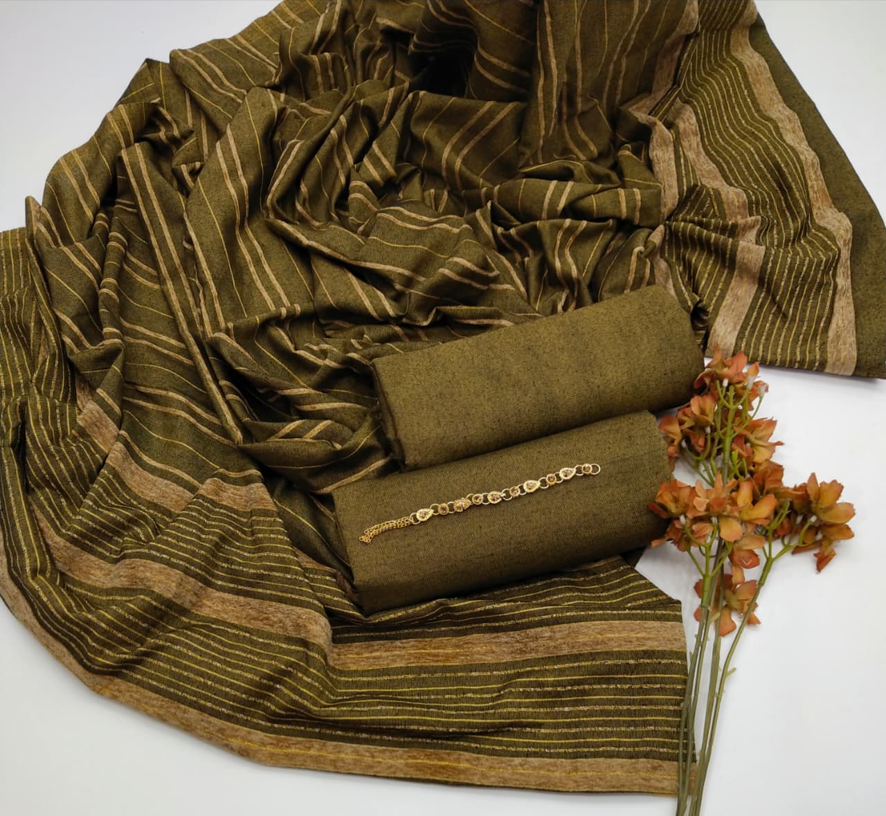 KHAADI SOOSI